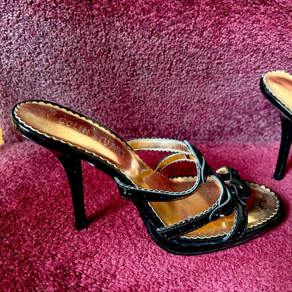 Colin Stuart sexy slides - Picture 2 of 4